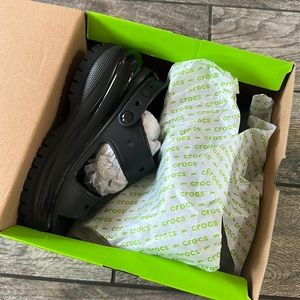 BRAND NEW IN BOX CROCS MEGA CRUSH SANDALS BLACK SIZE 8